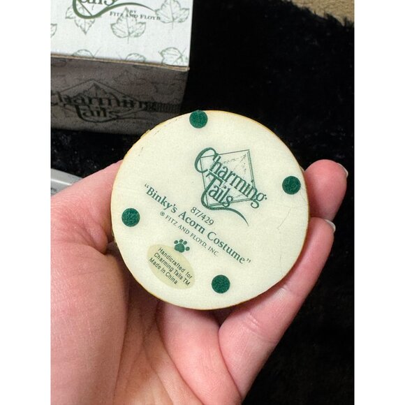 Fritz & Floyd Charming Tails "Binkys Acorn Costume" Figurine - Picture 5 of 6